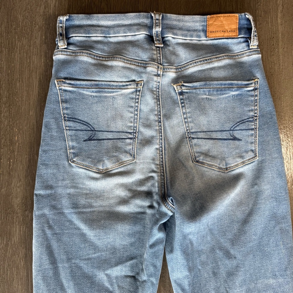 AEO Blue Denim High Rise Curvy Skinny Jeans 2 - Picture 4 of 10